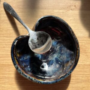 Tea bag depositor